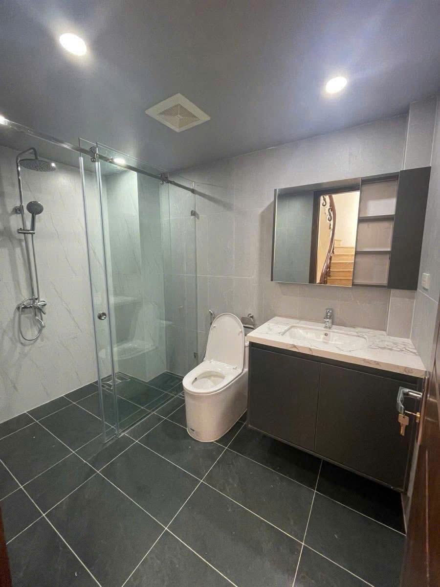 Bán nhà lô góc phân lô quân đội, ô tô đỗ cửa, 64m² - Giá Tốt