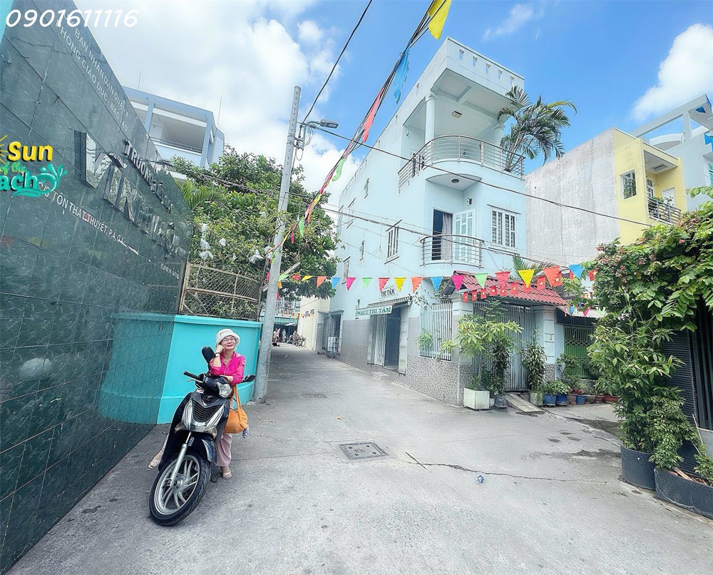 BÁN NHÀ XE TẢI QUAY ĐẦU ĐƯỜNG TÔN THẤT THUYẾT - NGAY TRƯỜNG HỌC VĨNH HỘI, QUẬN 4 - CĂN GÓC 3 MẶT