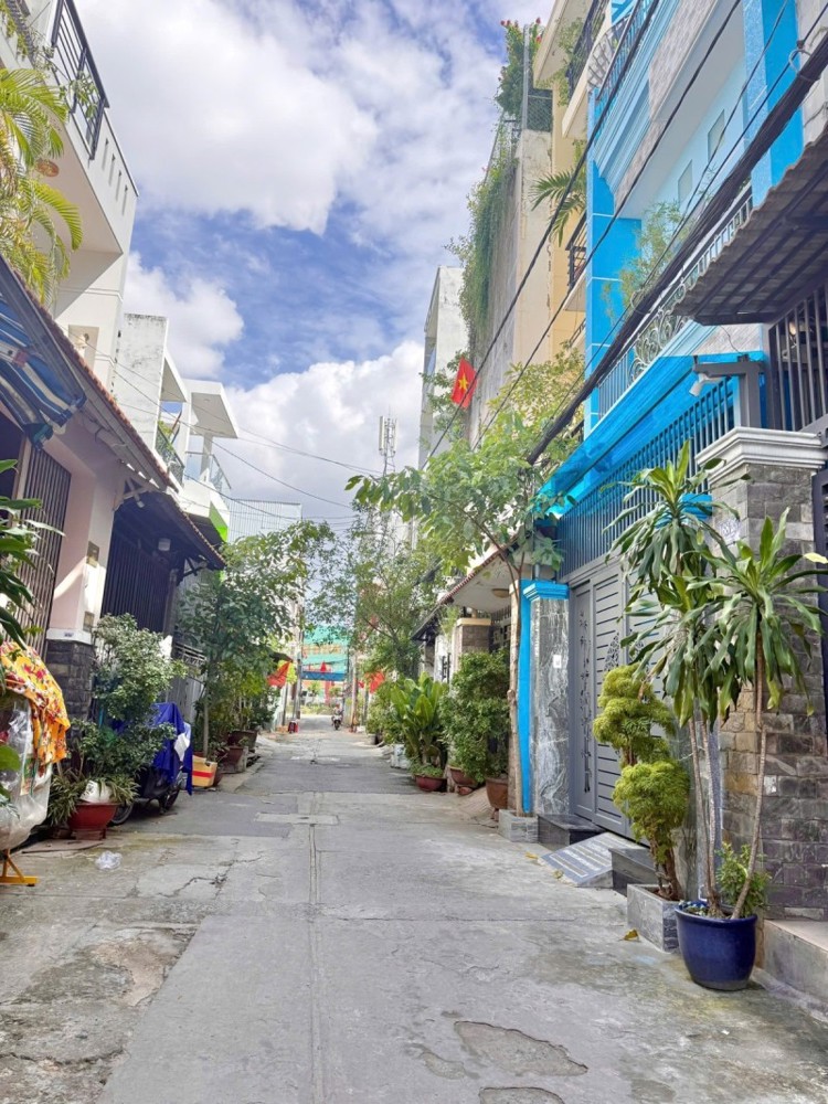 Tân Phú 48m² A4 Nhà 2Tầng Giá Chỉ 3 Ty999 TL Gần Nhà Ga T3 TSN