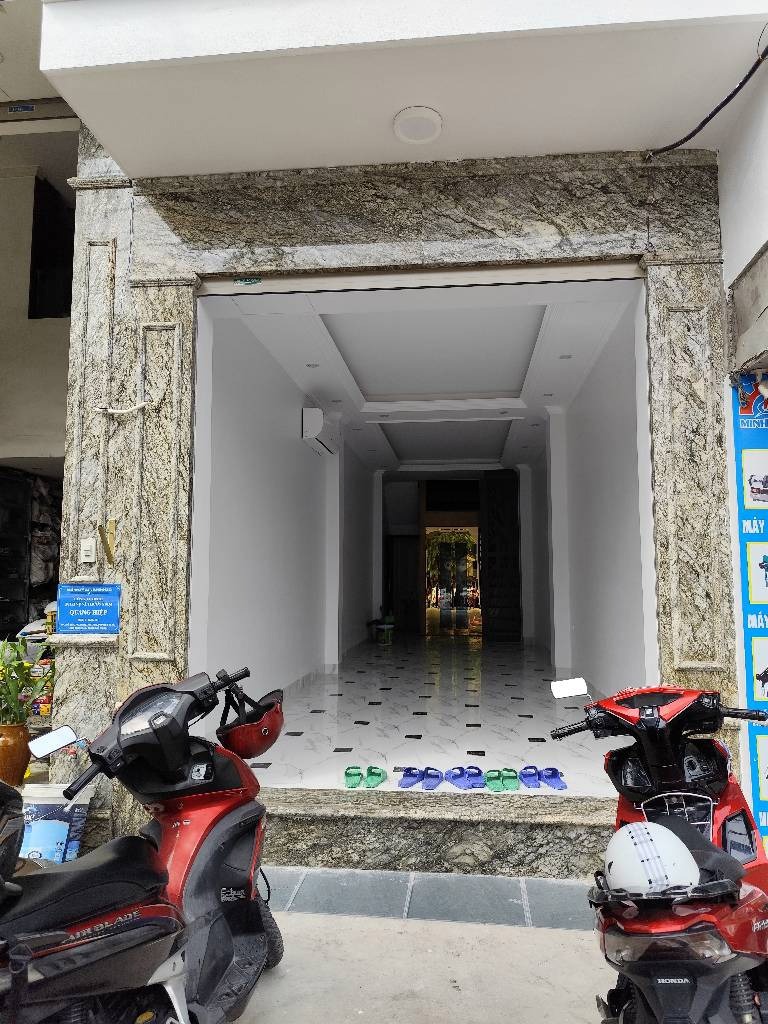 Bán Nhà Mặt Phố Tam Trinh - Vị Trí Kinh Doanh Đỉnh Cao