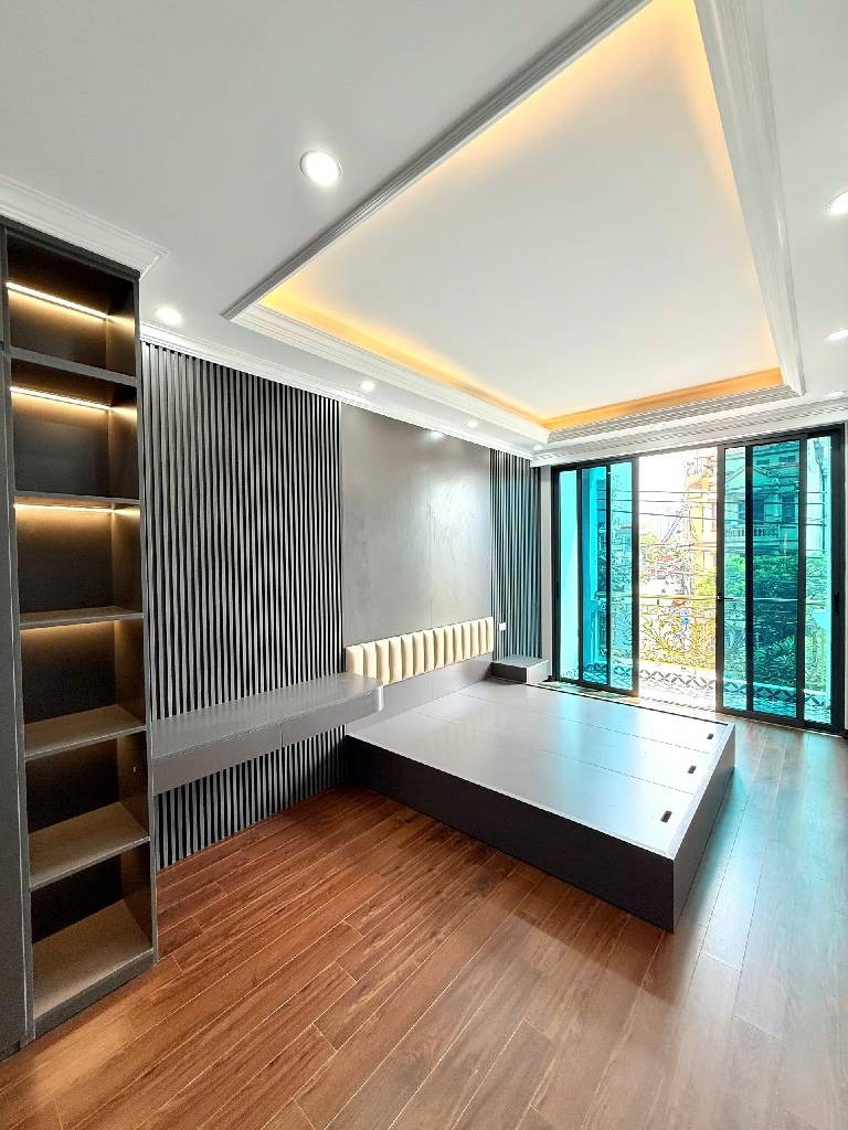 Bán Nhà Mặt Phố Tam Trinh - Vị Trí Kinh Doanh Đỉnh Cao