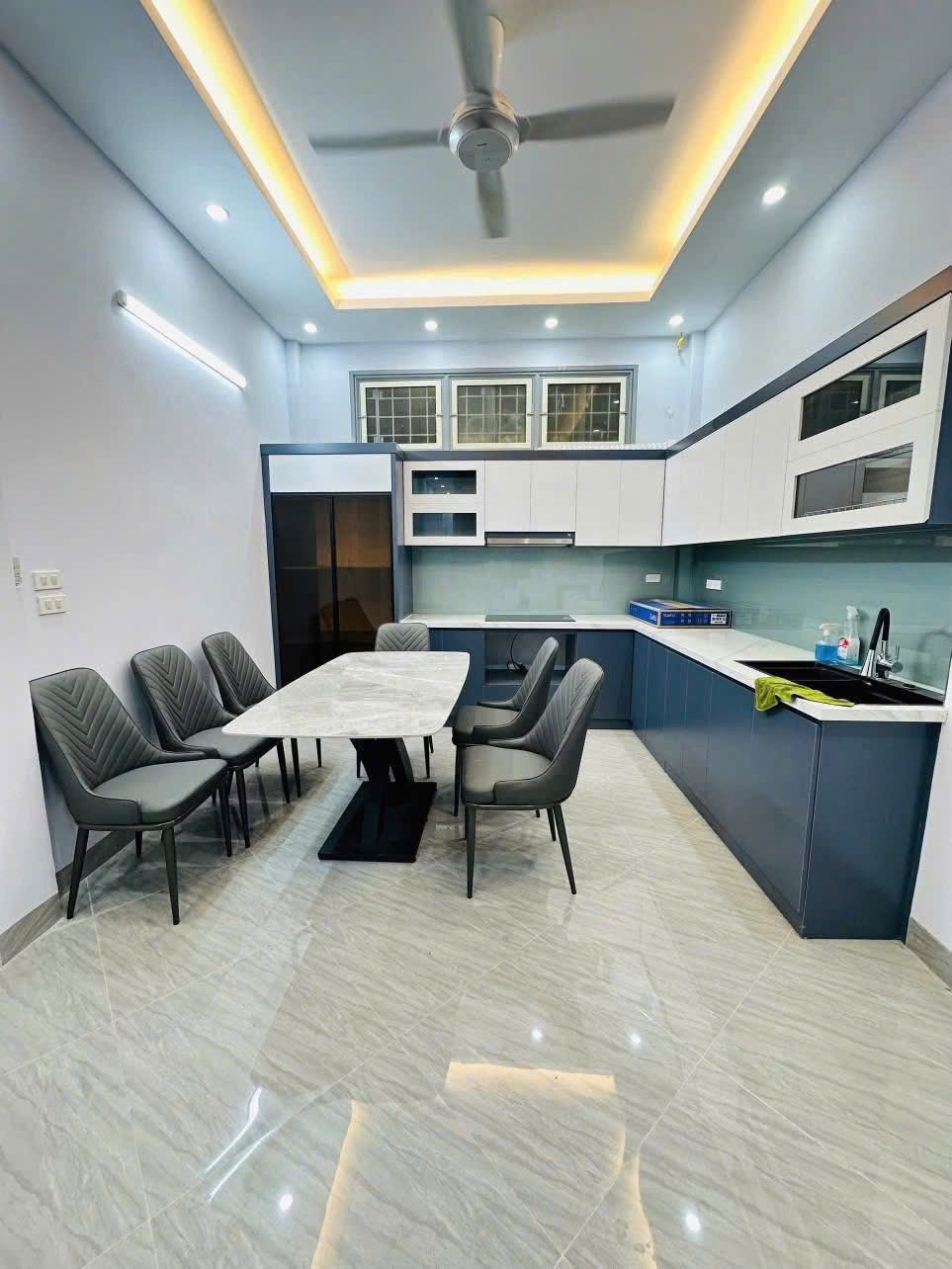 Bán nhà riêng Kim Đồng, Hoàng Mai - 50m2, 5 tầng, giá 16.8 tỷ - Ô Tô, Thang Máy