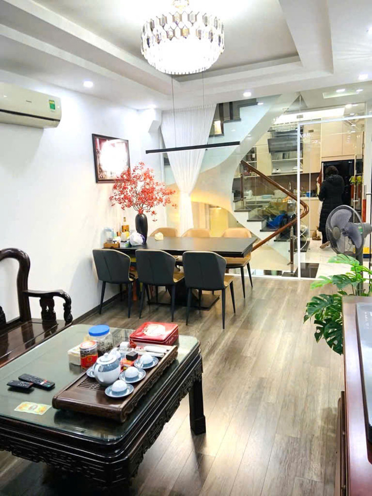SIÊU PHẨM YÊN HOÀ 2 MẶT THOÁNG – 1 NHÀ RA PHỐ - Ô TÔ ĐỖ CỬA. KD ĐỈNH. 42x5T