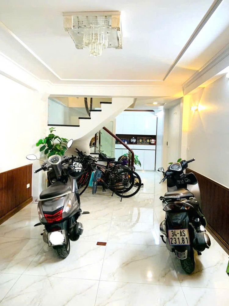 SIÊU PHẨM YÊN HOÀ 2 MẶT THOÁNG – 1 NHÀ RA PHỐ - Ô TÔ ĐỖ CỬA. KD ĐỈNH. 42x5T