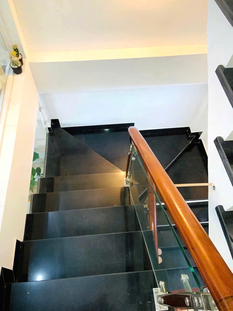 SIÊU PHẨM YÊN HOÀ 2 MẶT THOÁNG – 1 NHÀ RA PHỐ - Ô TÔ ĐỖ CỬA. KD ĐỈNH. 42x5T