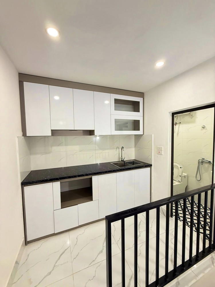Bán căn hộ tập thể Nghĩa Tân 80m 3 ngủ Ở sướng giá mềm