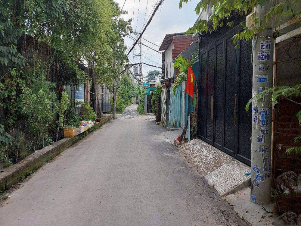Nhà xưởng SHR HXT 180m2, Vuông – T15 Quận 12 SS