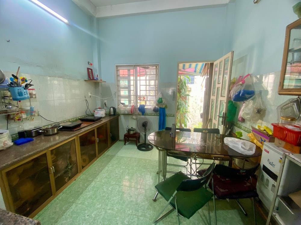 Bán Nhà Mặt Tiền Lê Quốc Trinh, Tân Phú - 70m2, 4 Tầng, 8.5 Tỷ TL
