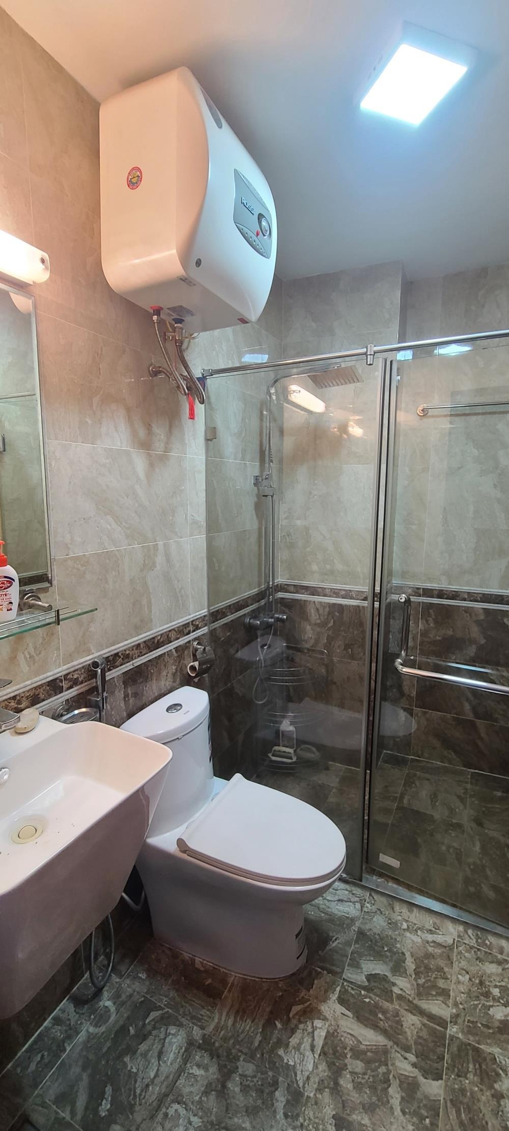 Bán nhà Võng Thị, Tây Hồ - 45m² - 5 Tầng - Ngõ Ô Tô - Giá 14.85 Tỷ