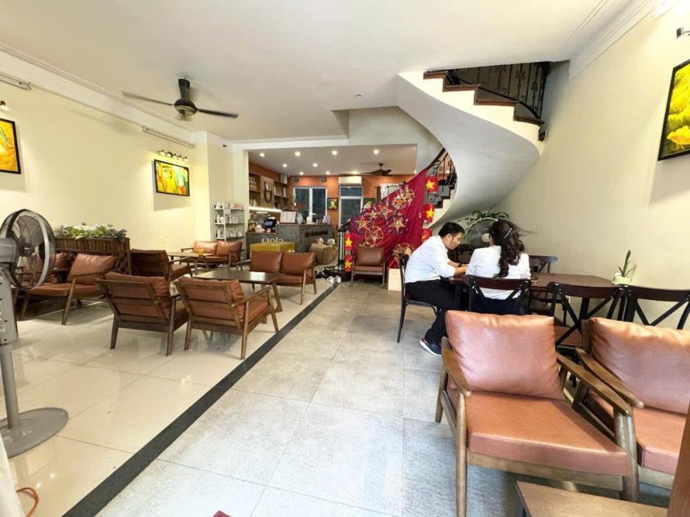 Nhà Mặt Phố Trung Phụng - 7 Tầng, Thang Máy, Mặt Tiền 5.5m - Vị Trí Độc Đáo