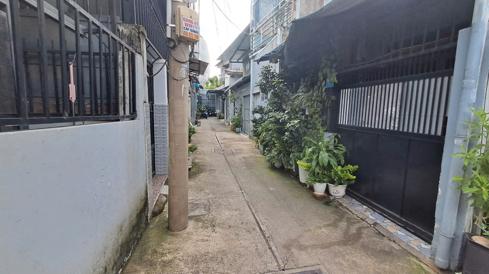 CHỈ 4.25 TỶ (TL) - BÁN LÔ ĐẤT ĐỐI DIỆN KĐT VẠN PHÚC - SÁT VÁCH CHUNG CƯ URBAN - ĐƯỜNG 6 HIỆP BÌNH