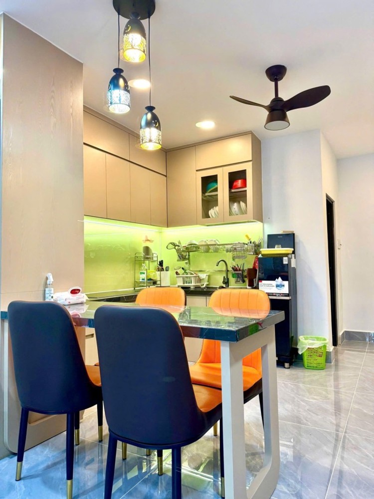 Bán nhà 2 tầng, 56m2, HXH đường 102, Tăng Nhơn Phú A, Q.9. 2PN, SH, 6.35 tỷ