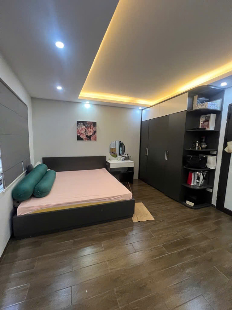BÁN NHÀ NGUYỄN VĂN CỪ LONG BIÊN- NHÀ ĐẸP-OTO-48M-NHỈNH 8 TỶ