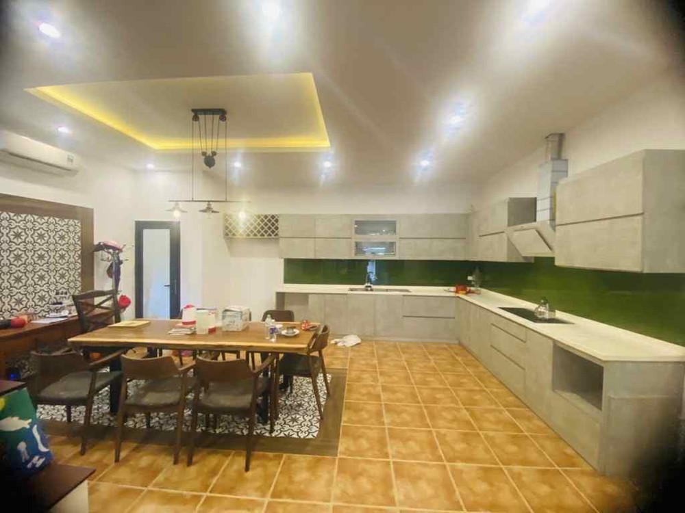 biệt thự mini Nguyễn Sơn- bệnh viện Tâm Anh, 122m x 4 tầng, mặt tiền 6.5m, nở hậu, full thổ cư