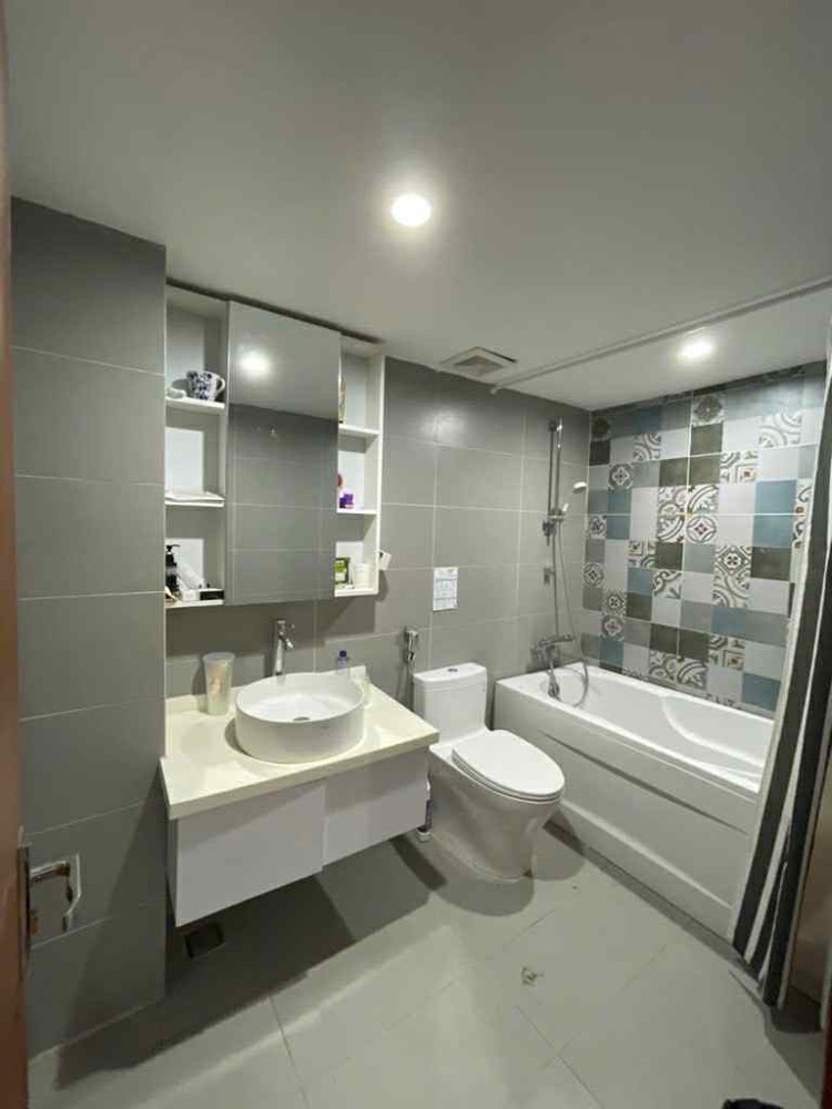 biệt thự mini Nguyễn Sơn- bệnh viện Tâm Anh, 122m x 4 tầng, mặt tiền 6.5m, nở hậu, full thổ cư