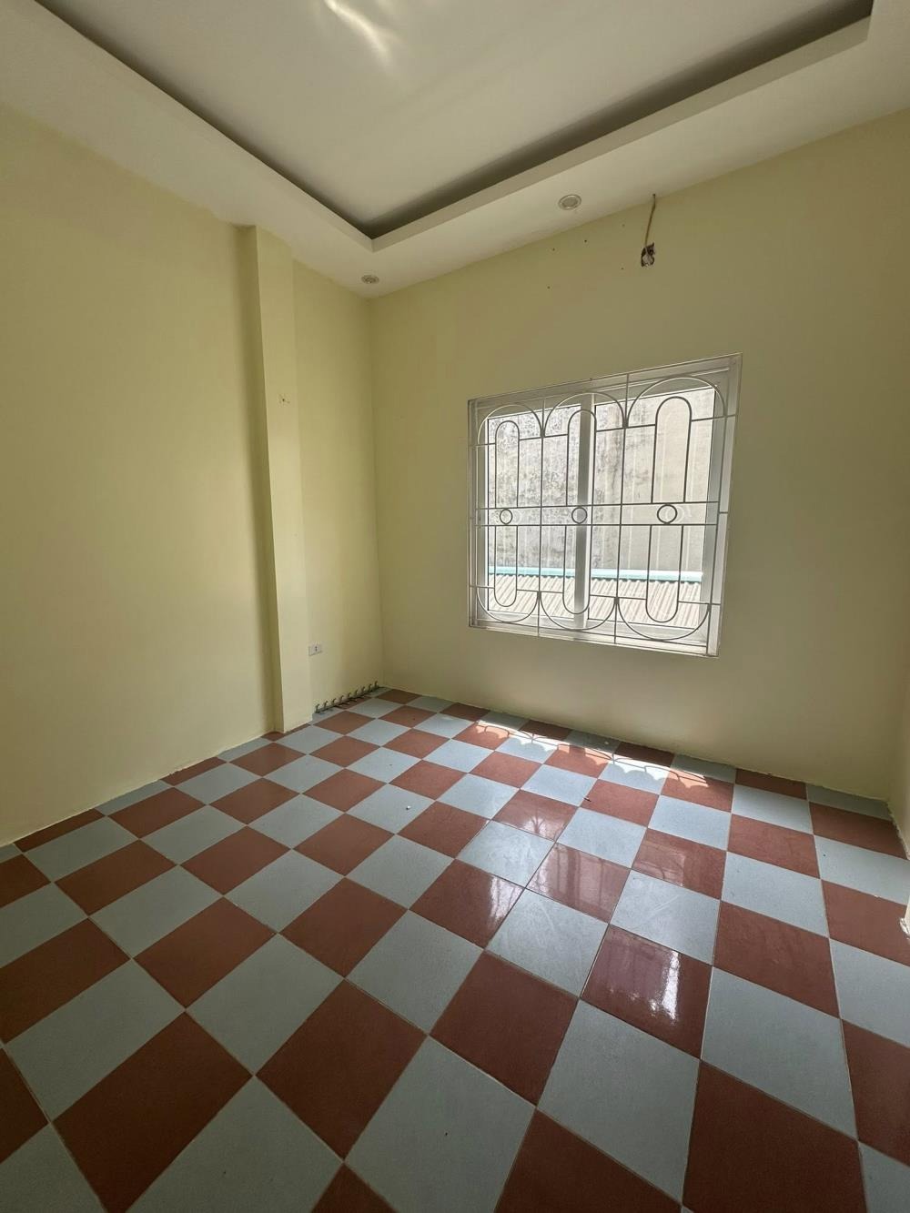 Bán Gấp Nhà Vĩnh Hưng - Lĩnh Nam, Ô Tô Đỗ Cửa, Vị Trí Đẹp