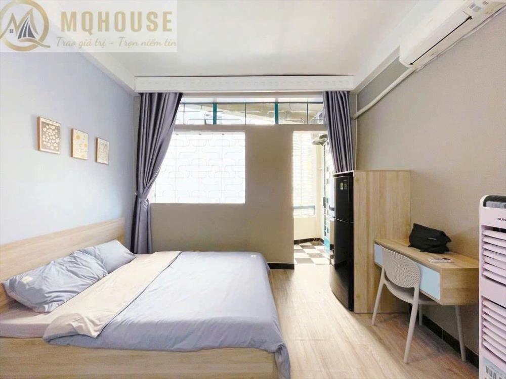 Bán Nhà Mặt Tiền Quận 1 - 5 Tầng, Thang Máy, 2 Mặt Tiền Nguyễn Văn Nguyễn - Lợi Nhuận Cao