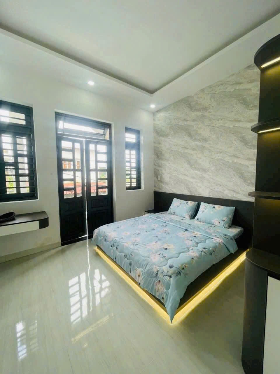 Nhà Mới Đẹp, 1 Trệt 2 Lầu, Ô Tô Đỗ Cửa - Hiệp Thành 07, Quận 12