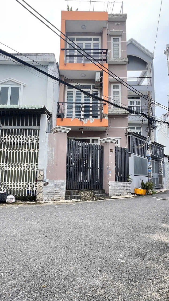 Bán nhà Nguyễn Thị Búp, 4x13, 3 lầu, đường oto 6m, giá 4.5 tỷ - Đầu tư/Cho thuê