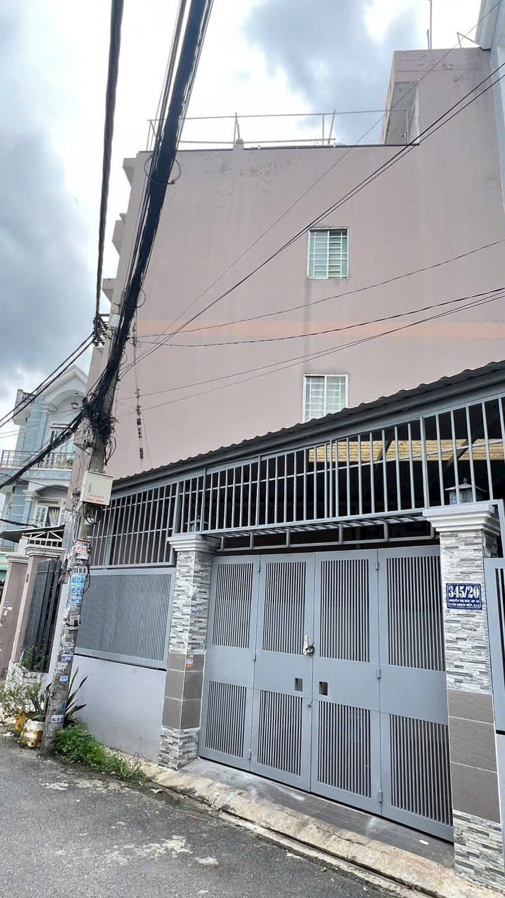Bán nhà Nguyễn Thị Búp, 4x13, 3 lầu, đường oto 6m, giá 4.5 tỷ - Đầu tư/Cho thuê
