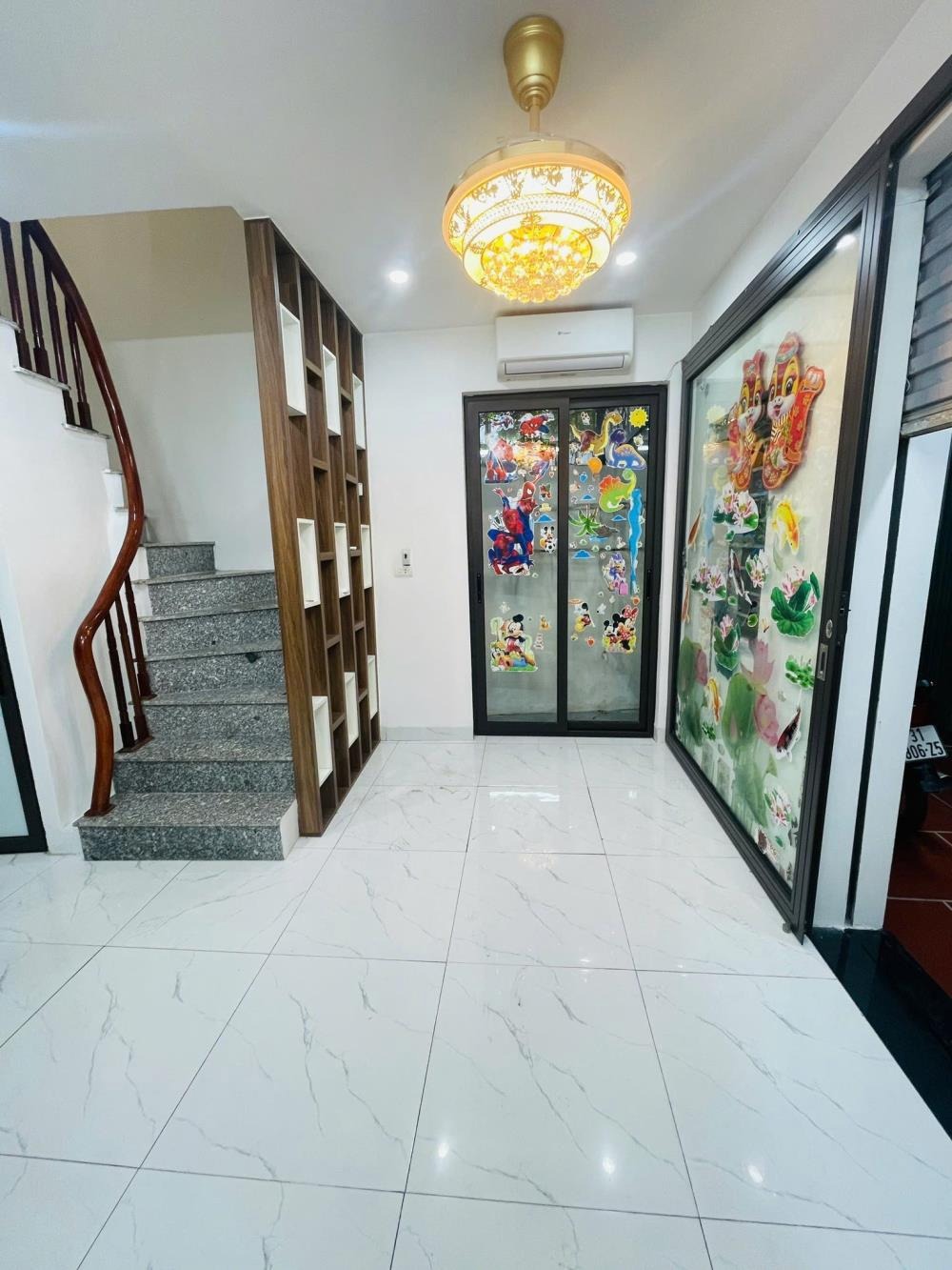 Bán Gấp Nhà Đông Thiên - Vĩnh Hưng: Nhà Mới, Vị Trí Đẹp, Giá 4.6 Tỷ