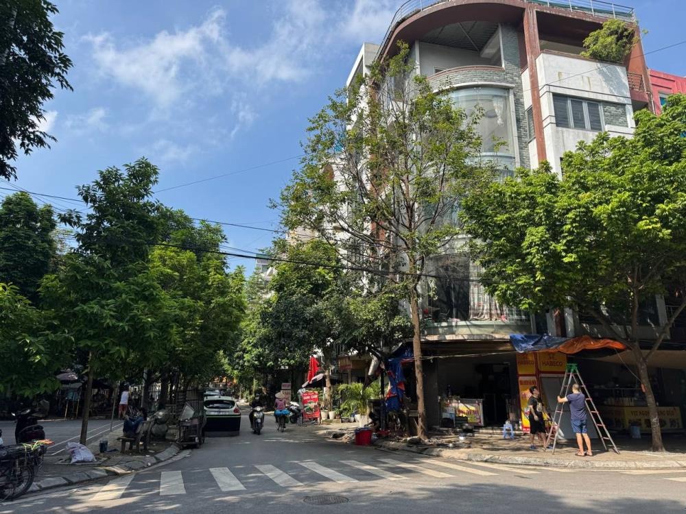 Bán đất phân lô hiếm có, ô tô tránh, mặt tiền 4.3m, giá tốt nhất