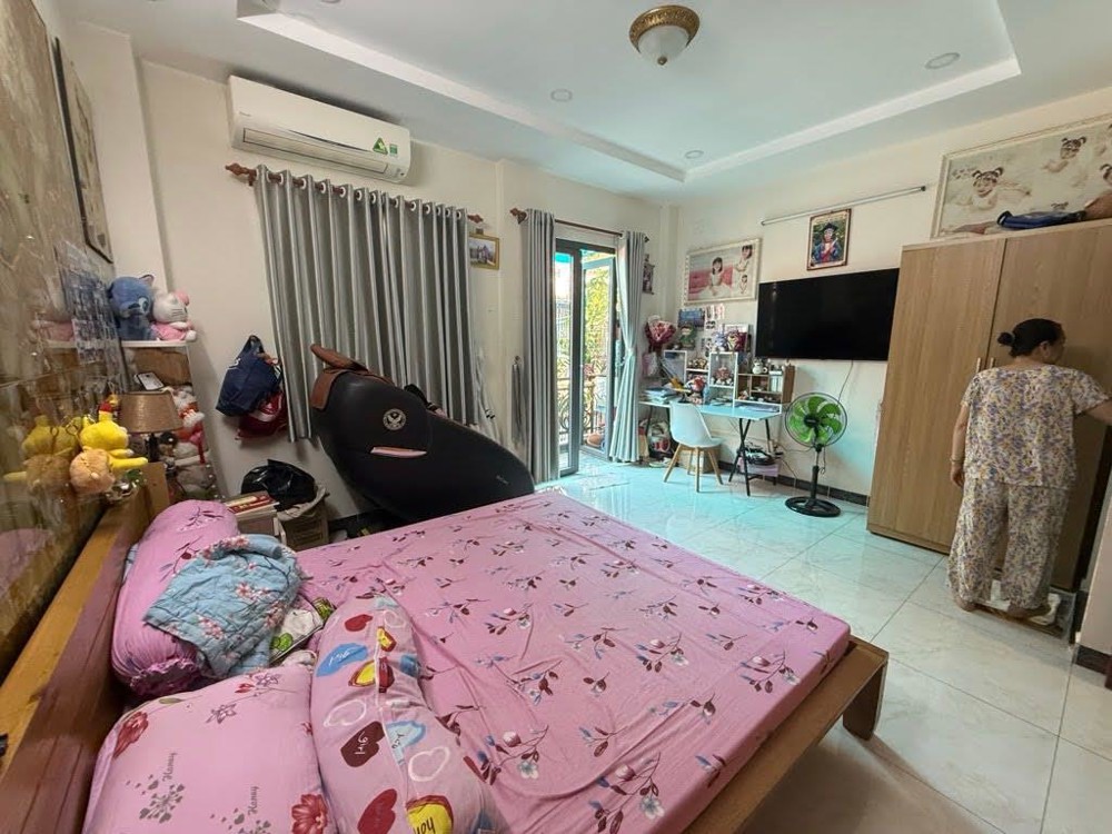 BÁN NHÀ GÒ VẤP – HẺM XE HƠI 8M, SÁT MT DƯƠNG QUẢNG HÀM, 5X12,  CHỈ 9.7 TỶ TL