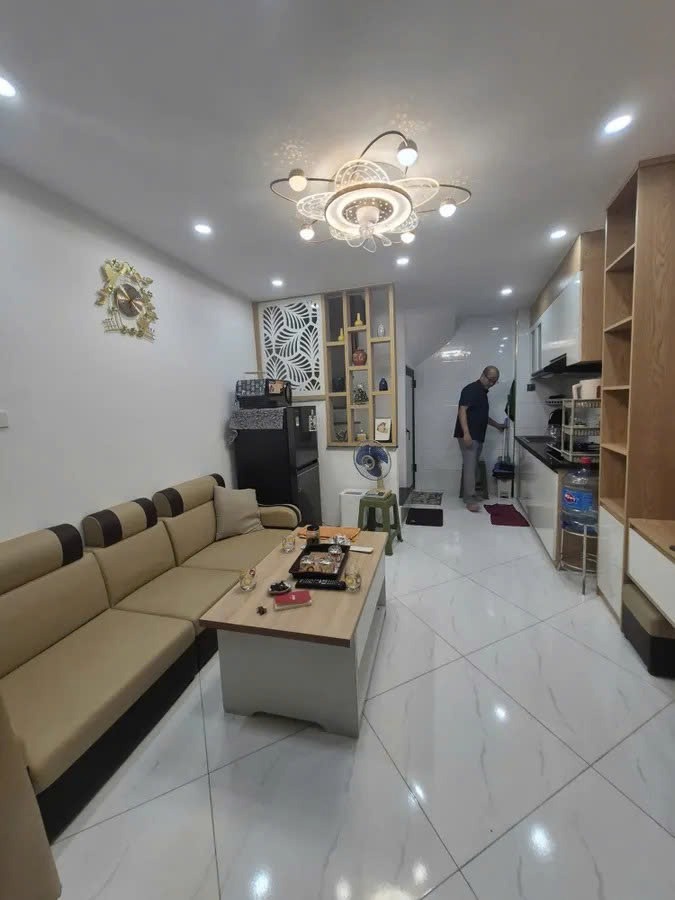 Bán Nhà Phố Hồng Mai, Hai Bà Trưng - 22m², 6 Tầng, Mặt Tiền 3.1m - Giá 6 Tỷ +