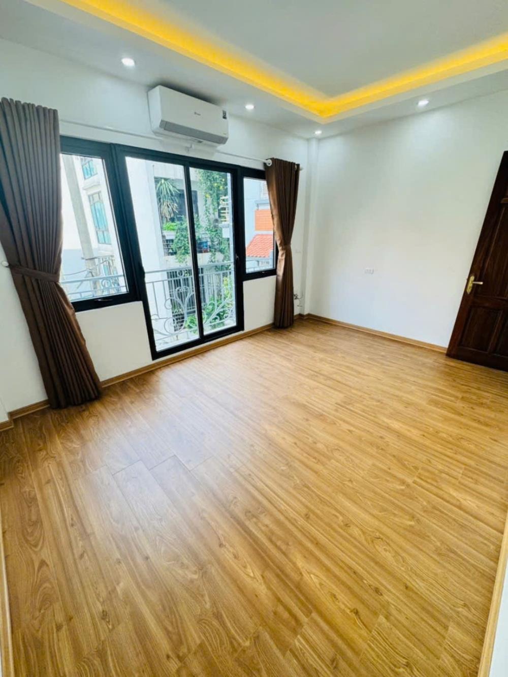 Bán nhà Đại Mỗ 45m2, 5 tầng, thang máy, mặt đường lớn - Giá 13.2 tỷ