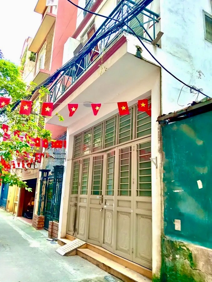 Bán Nhà Phân Lô Tây Sơn - 72m2 - 4 Tầng - Ô Tô Đỗ Cửa - Đầu Tư/Ở/Cho Thuê