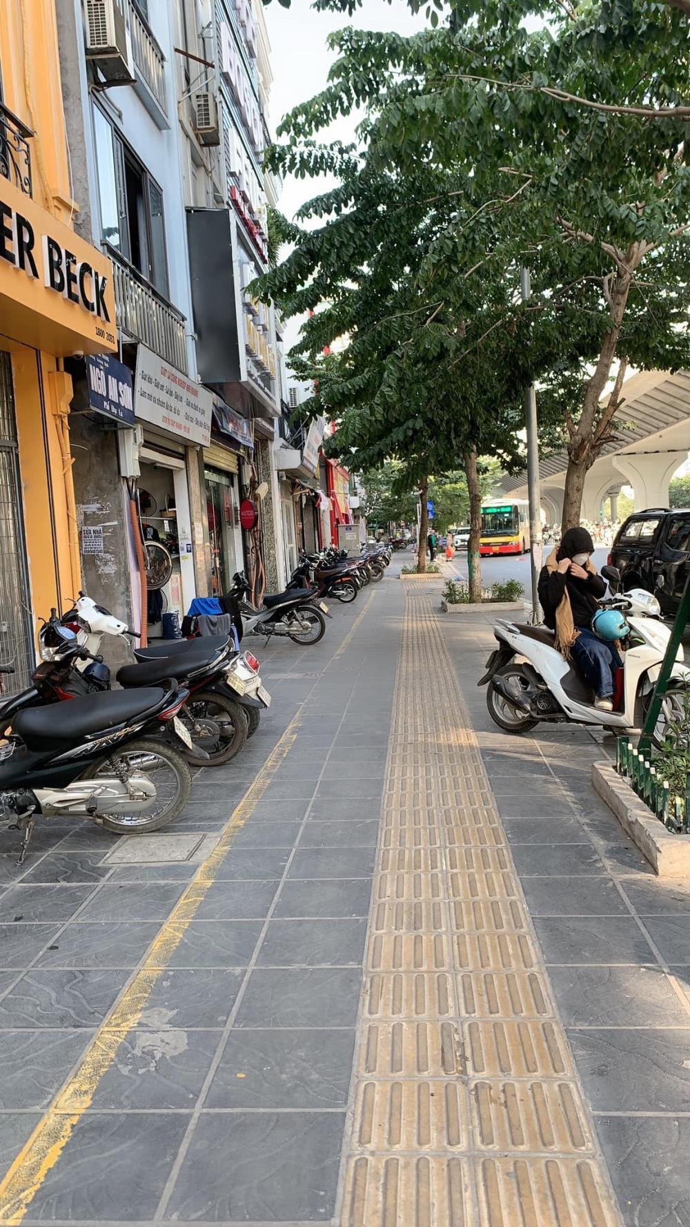 Bán Nhà Mặt Phố Đại La - 2 Bà Trưng - 55m2 - 5 Tầng - Giá 29.7 Tỷ