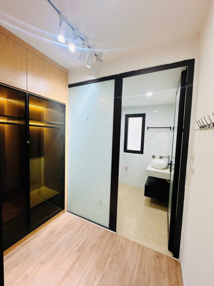 MẶT PHỐ TT ĐỐNG ĐA  - TẦM TIỀN HIẾM KHÔNG CÓ CĂN THỨ 2 - 7 TẦNG THANG MÁY 37m, 18,5 TỶ