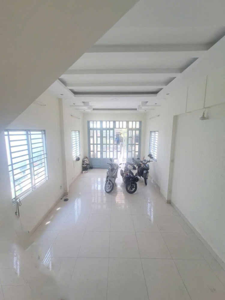 Giảm 500tr! Nhà Mặt tiền Nở hậu SHR 2 tầng HXH né 186m2 – Thạnh Lộc 51 Quận 12 SS