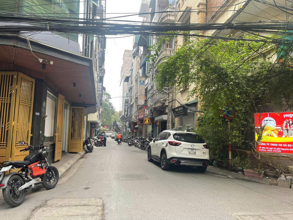 Giá đầu tư - Bán nhà Hoàng Văn Thái 103m căn góc 3 mặt ngõ đều ô tô - vỉa hè