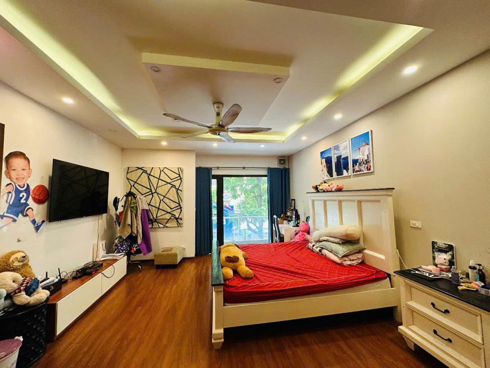 Giá đầu tư - Bán nhà Hoàng Văn Thái 103m căn góc 3 mặt ngõ đều ô tô - vỉa hè