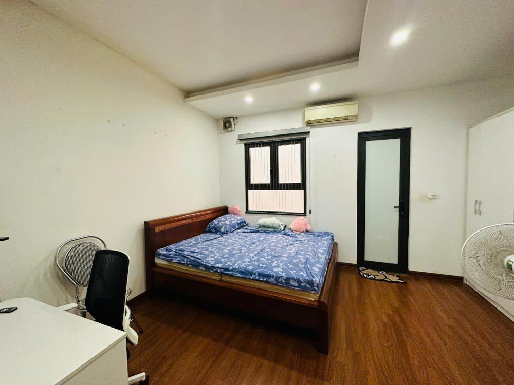 Giá đầu tư - Bán nhà Hoàng Văn Thái 103m căn góc 3 mặt ngõ đều ô tô - vỉa hè