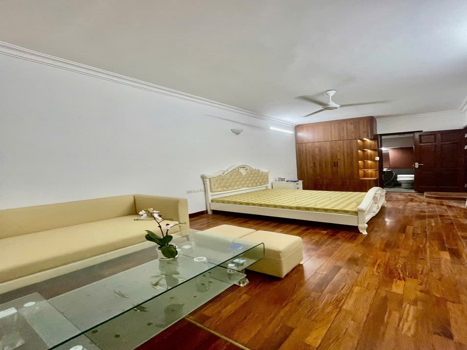 Bán Căn Hộ 4PN, 160m2, Tòa 24T2 Hoàng Đạo Thúy - Giá Tốt