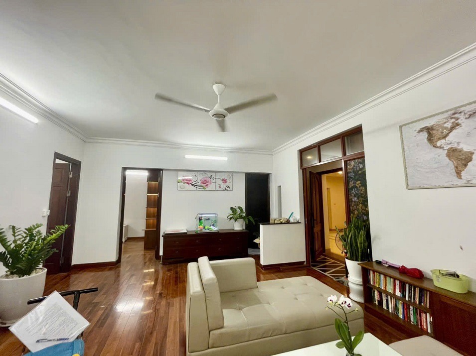 Bán Căn Hộ 4PN, 160m2, Tòa 24T2 Hoàng Đạo Thúy - Giá Tốt