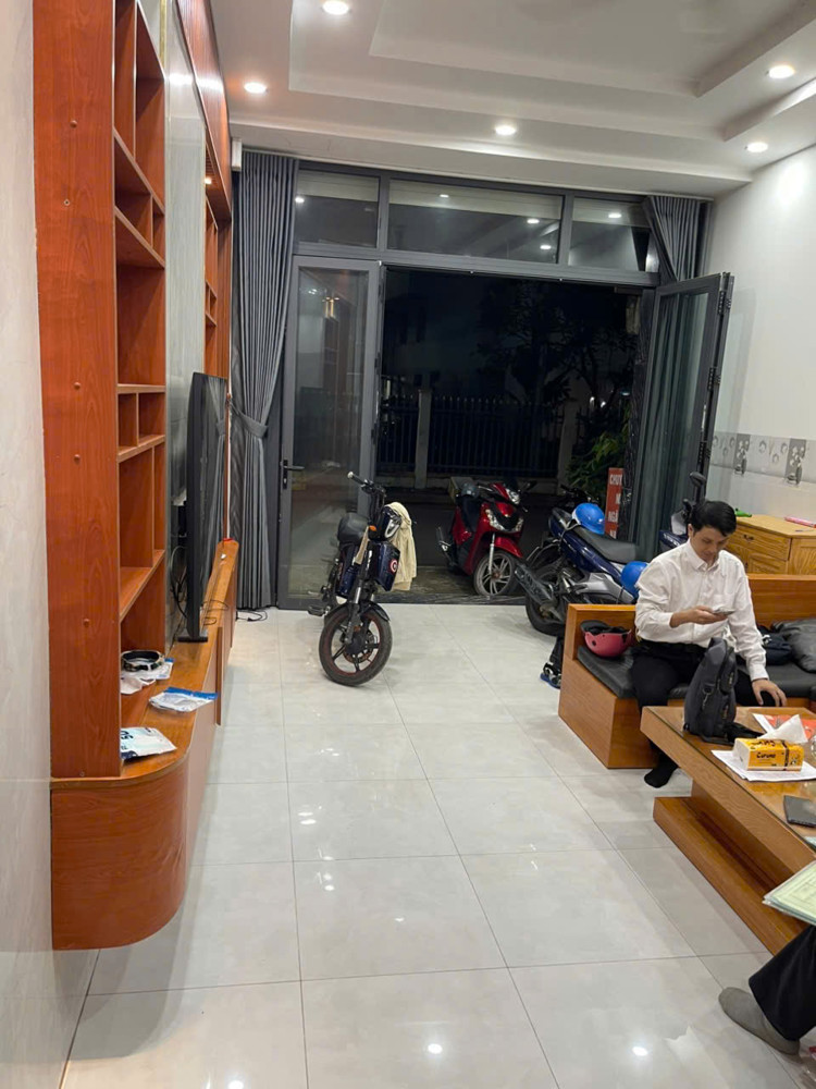 Bán nhà Mặt tiền Chung cư Gia Phú - Kênh Tham Lương - Lê Trọng Tấn 4 tầng 4x15 vuông vức kinh