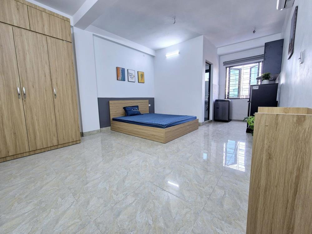Bán nhà 6 tầng, Thang Máy, Lô Góc - Nguyễn Lương Bằng, Đống Đa - 9.9 tỷ