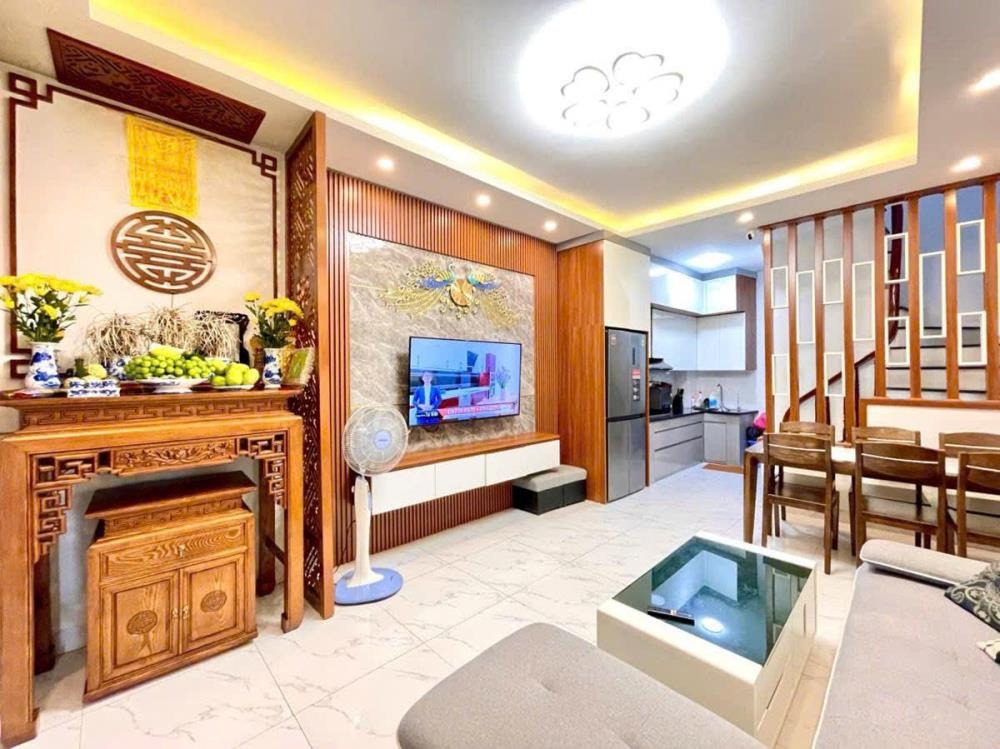 Bán nhà mặt phố Thái Thịnh 55 tỷ - 8 Tầng, Thang Máy, Vị Trí Đắc Địa