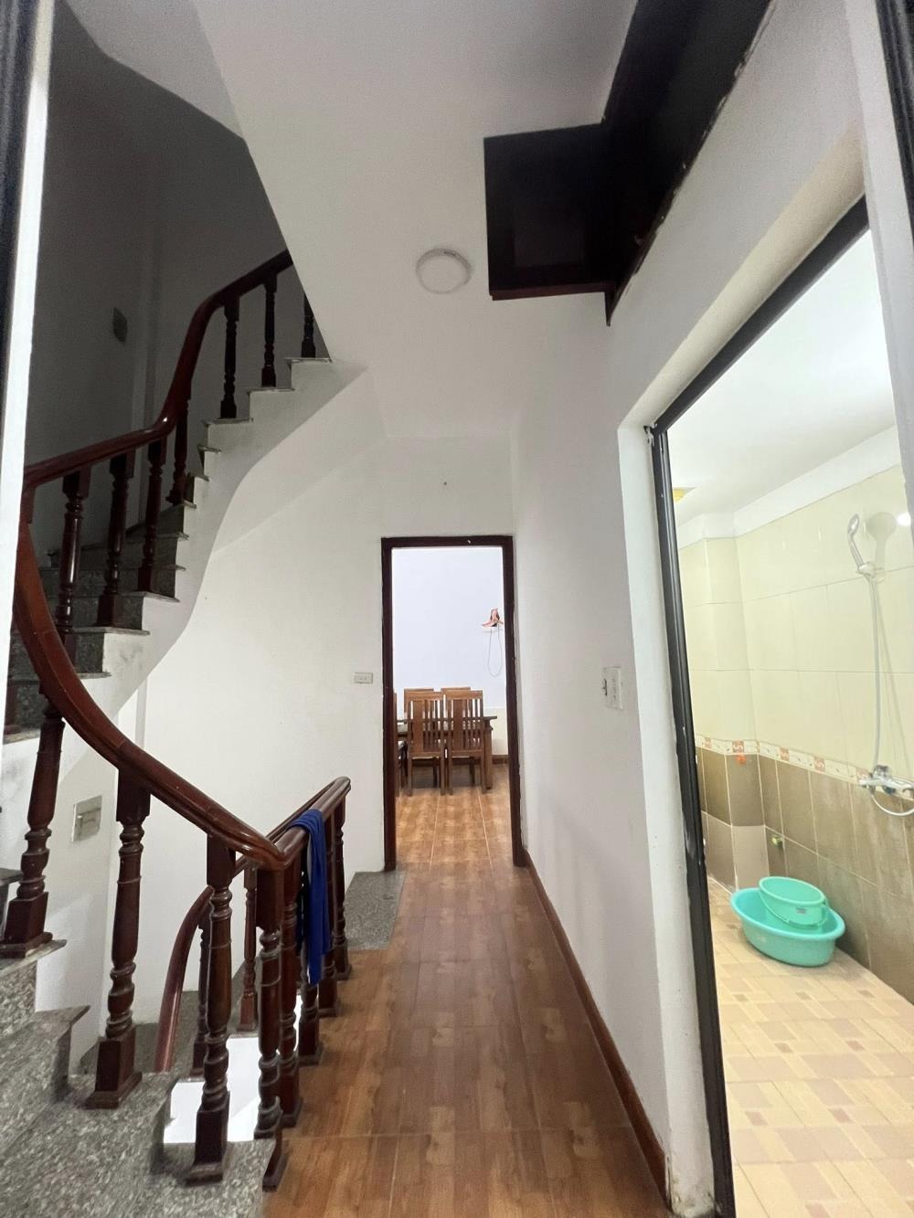 Bán Nhà Lạc Long Quân, Tây Hồ - 45m², 5 Tầng, Giá 8.3 Tỷ - Ngõ Nông, Dân Xây