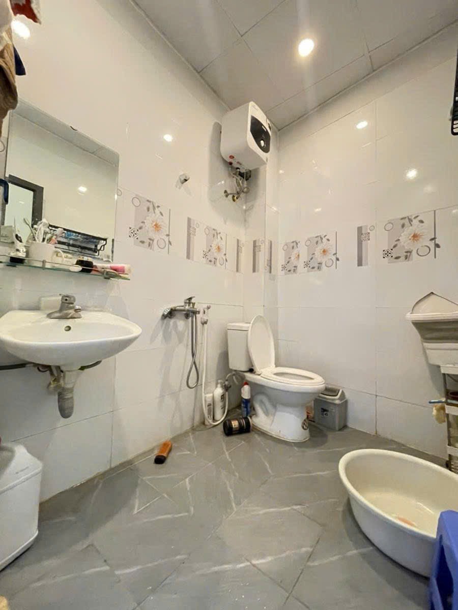 Nhà Mặt Phố Thái Thịnh 8 Tầng, Thang Máy, Vị Trí Đắc Địa - Giá 55 Tỷ