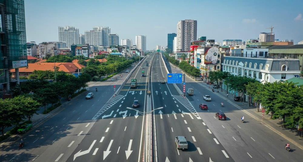 Bán Gấp Nhà Phạm Văn Đồng 68m², 5 Tầng, Mặt Tiền 6.6m, Giá 11.5 Tỷ