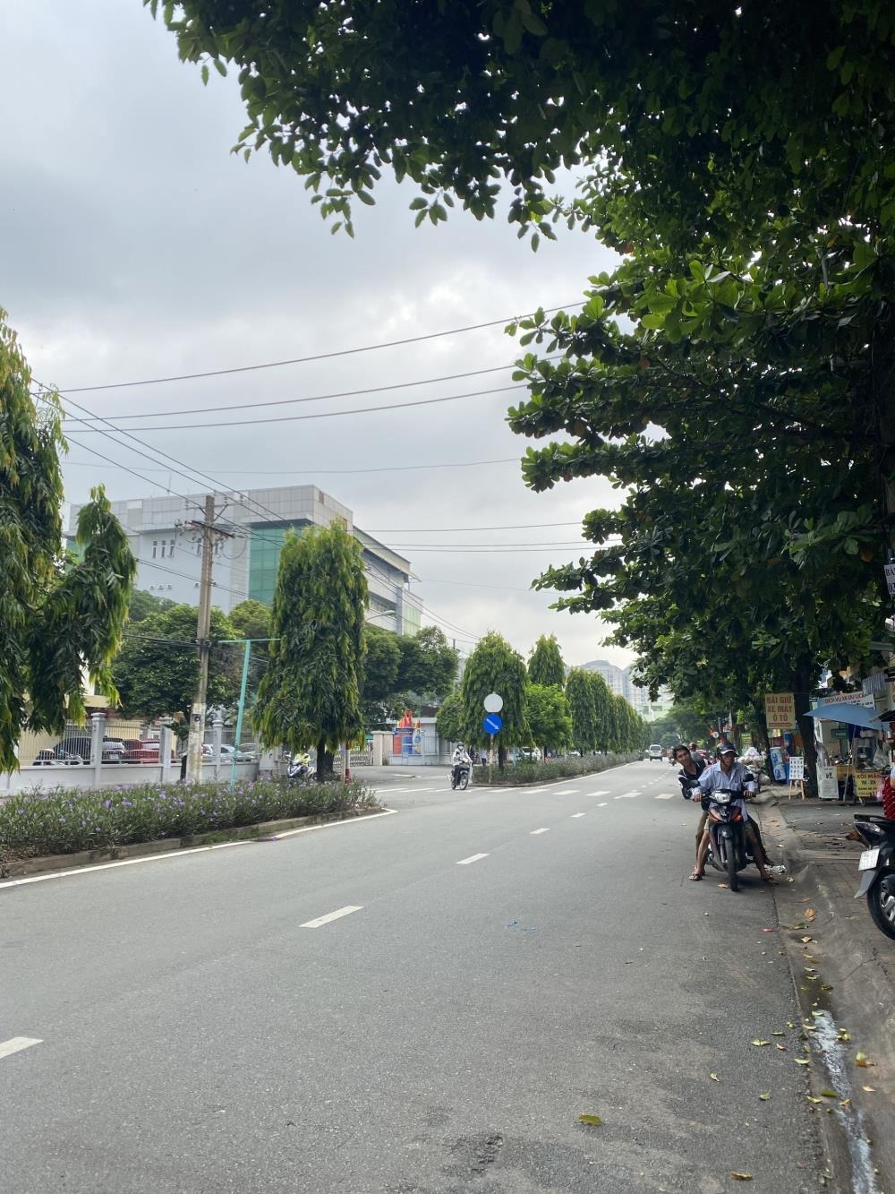 Bán nhà 4 tầng mặt tiền đường Số, Phước Bình, Quận 9 - Vừa ở vừa kinh doanh