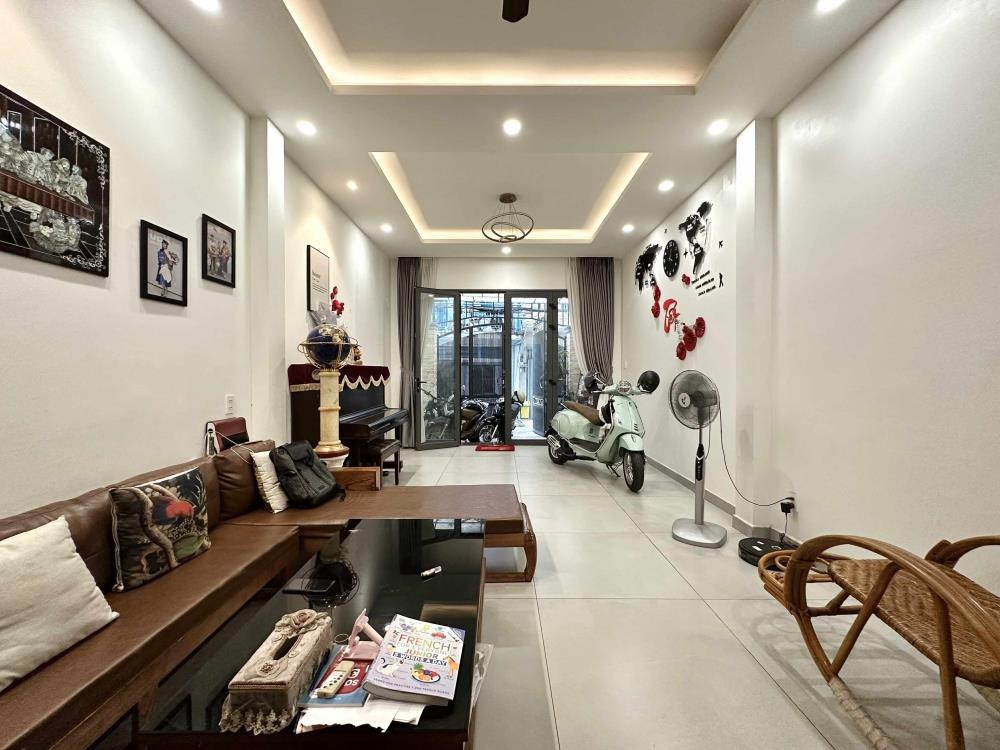 Nhà 4 Tầng Phú Nhuận - 12.6 Tỷ - Hẻm Oto 7 Chỗ - 4PN, 5WC