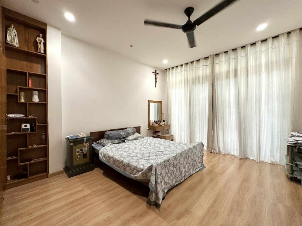 Nhà 4 Tầng Phú Nhuận - 12.6 Tỷ - Hẻm Oto 7 Chỗ - 4PN, 5WC