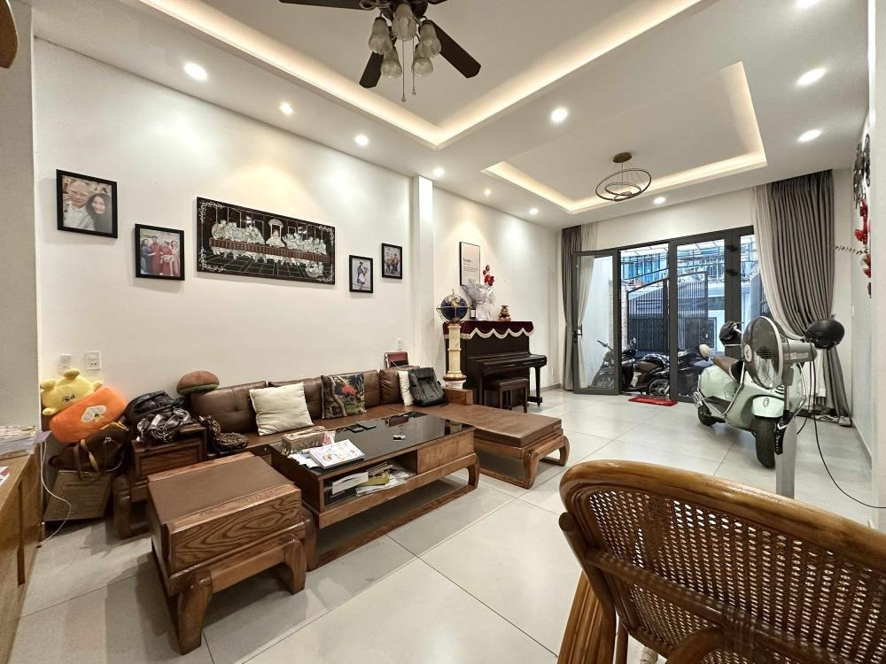 Nhà 4 Tầng Phú Nhuận - 12.6 Tỷ - Hẻm Oto 7 Chỗ - 4PN, 5WC