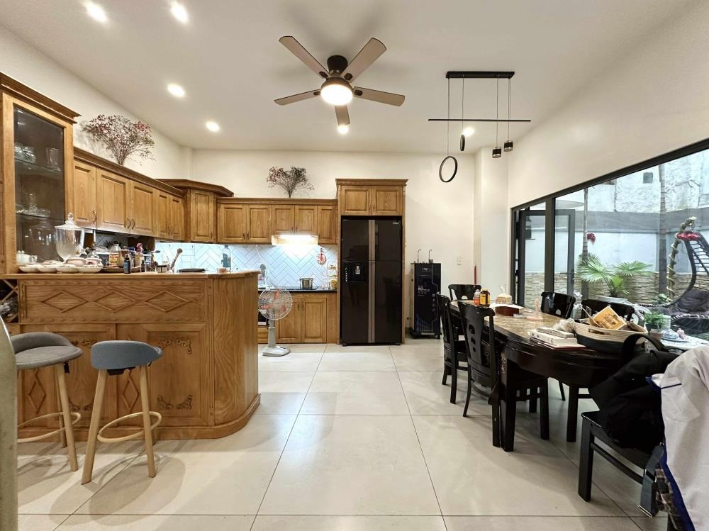 Nhà 4 Tầng Phú Nhuận - 12.6 Tỷ - Hẻm Oto 7 Chỗ - 4PN, 5WC