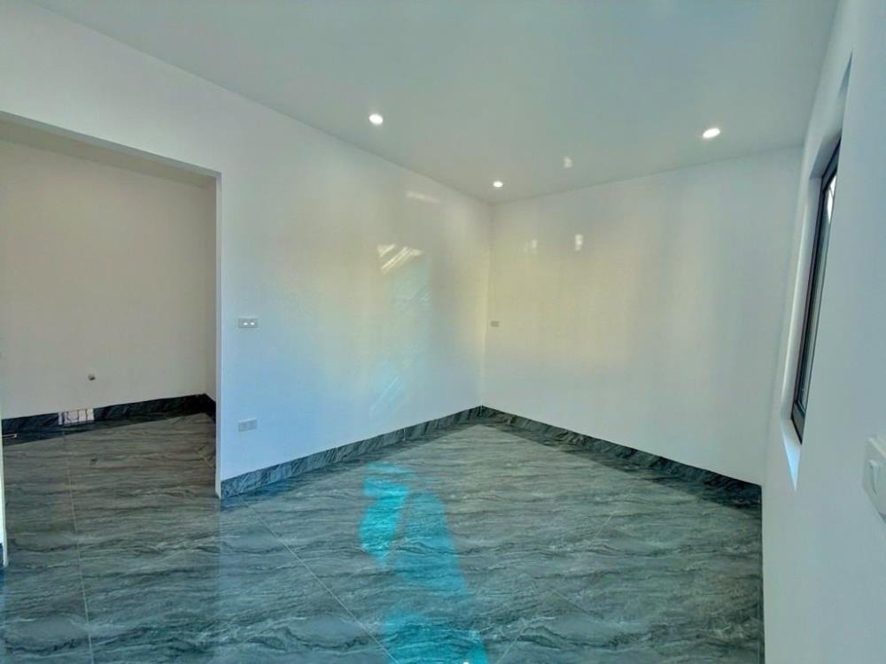 Nhà Hoàng Mai 5 Tầng, Thang Máy, Nội Thất Cao Cấp - 50m Ra Phố